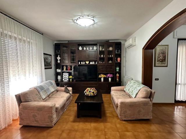 Casa in vendita a Roccastrada, Toscana