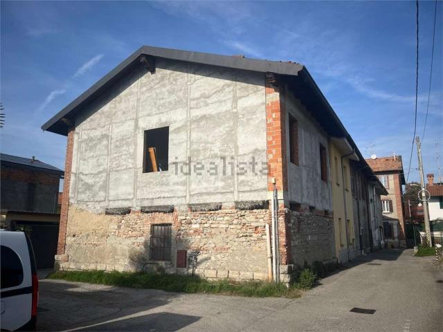 Casa in vendita a Bregnano, Lombardia