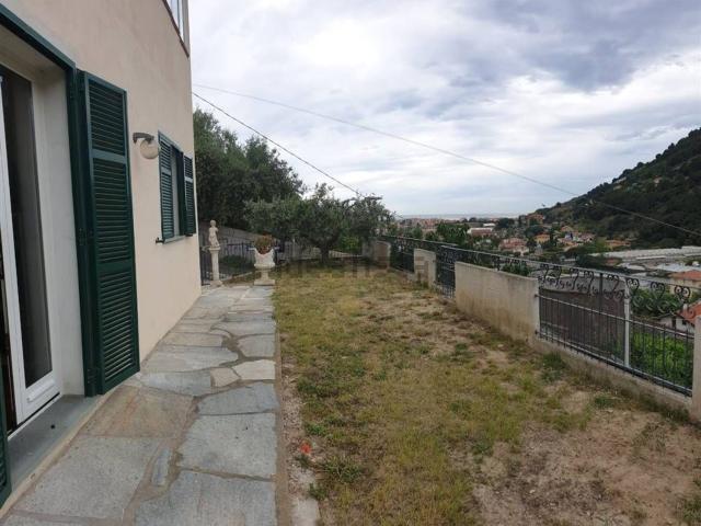Casa in vendita a Vallecrosia, Liguria