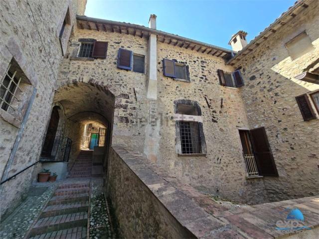 Casa in vendita a Scheggino, Umbria