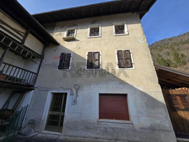 Casa in vendita a Sovramonte, Veneto