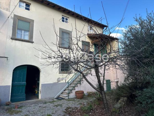 Casa in vendita a Guzzano, Villa Basilica