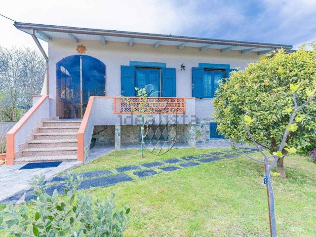 Casa in vendita a Tenuta di Marinella, Sarzana
