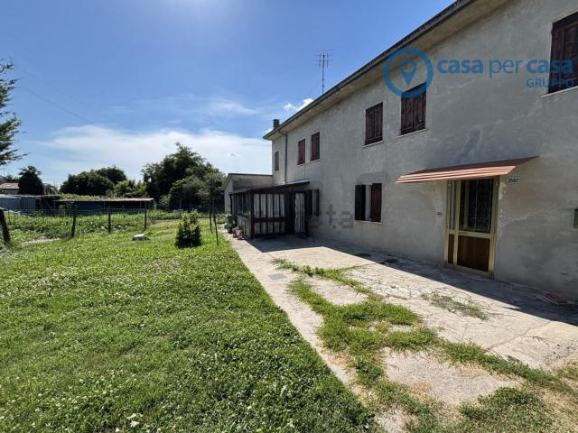 Casa in vendita a Rovigo, Veneto