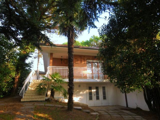 Casa in vendita a Lignano Riviera, Lignano Pineta