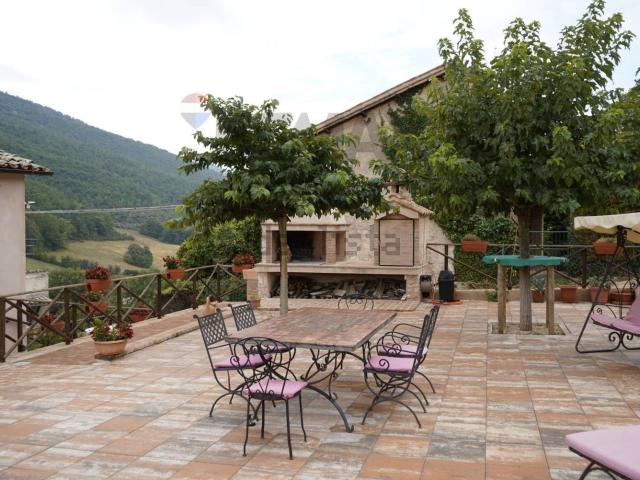 Casa in vendita a Ponze, Trevi