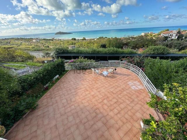 Casa in vendita a Calabria, Cosenza
