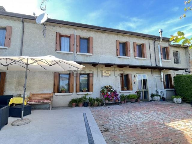 Casa in vendita a Cambio, Villadose