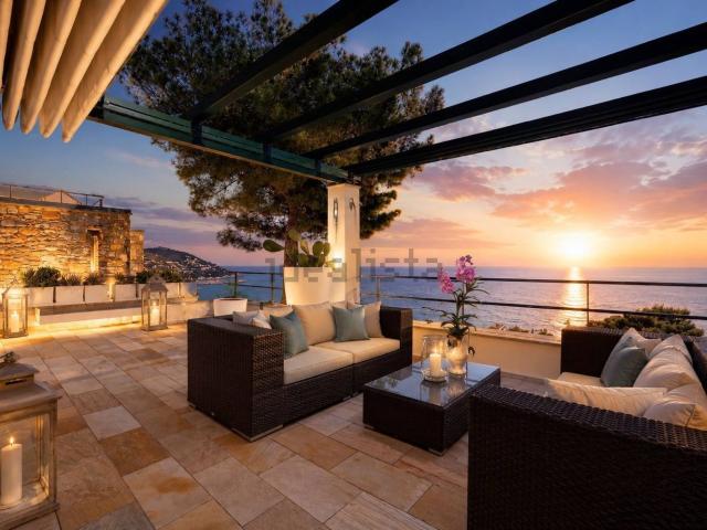 Casa in vendita a Andora, Liguria