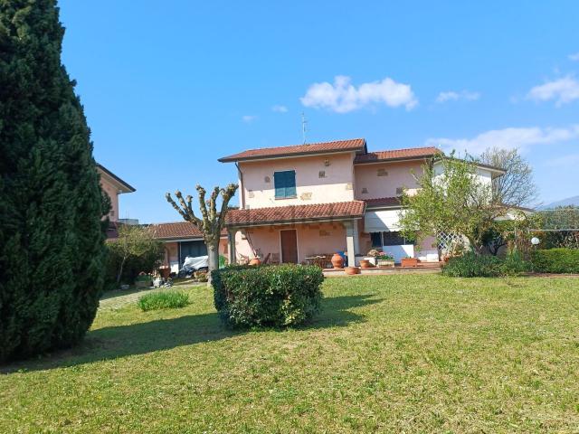 Casa in vendita a Paduletto, Camaiore