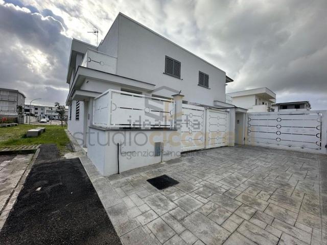 Casa in vendita a Parete, Campania