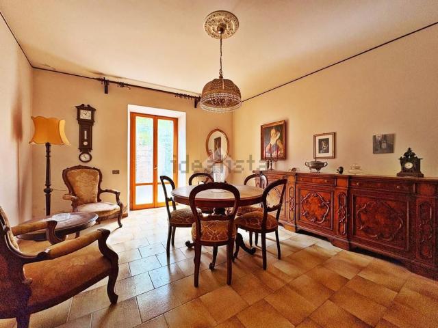 Casa in vendita a Fossato Di Vico, Umbria