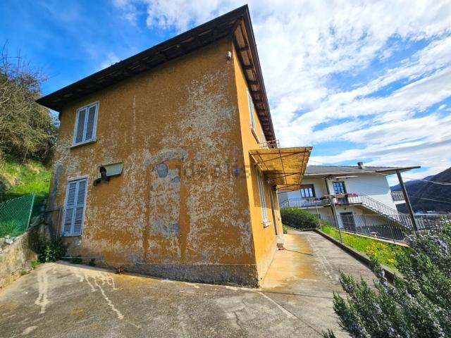 Casa in vendita a Rova, Gazzaniga