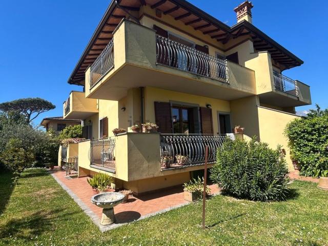 Casa in vendita a Tonfano, Toscana