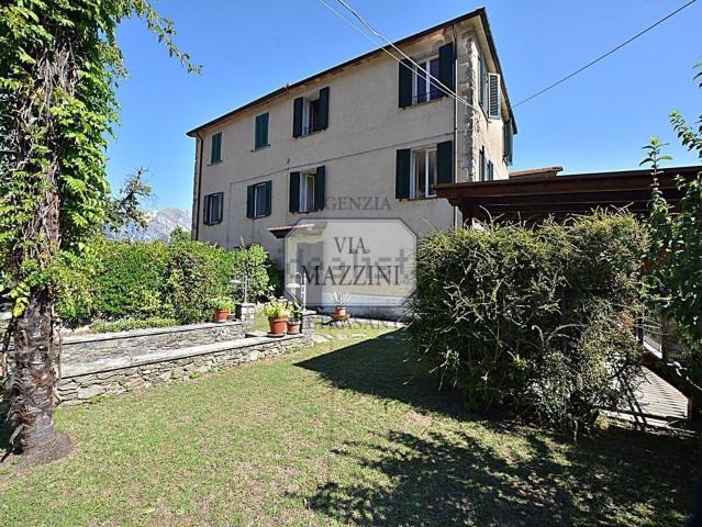 Casa in vendita a Stazzema, Toscana
