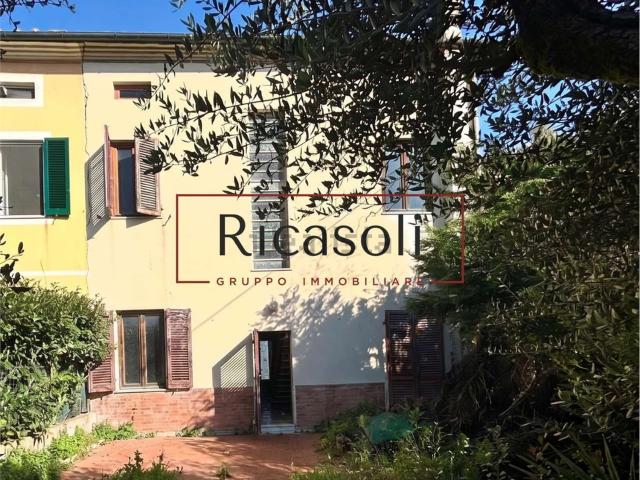 Casa in vendita a Tempagnano di Lunata, Bagni Di Lucca Ponte
