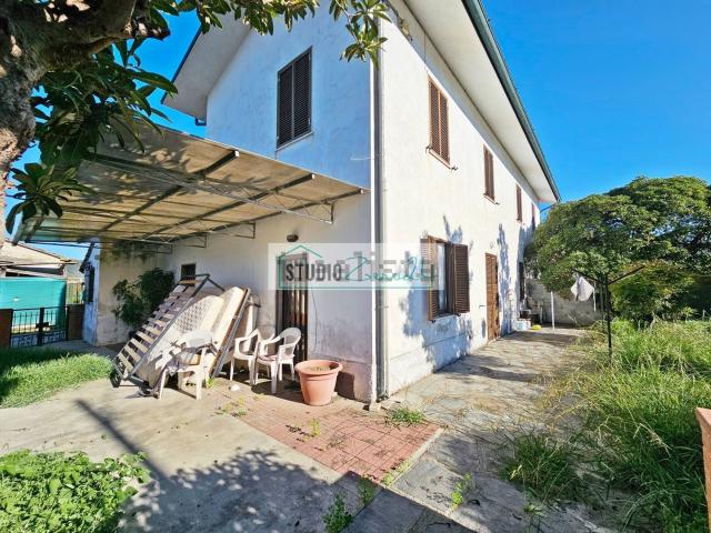 Casa in vendita a Massarosa, Toscana