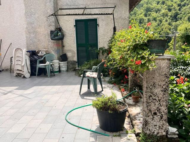 Casa in vendita a Bertignane, Varese Ligure
