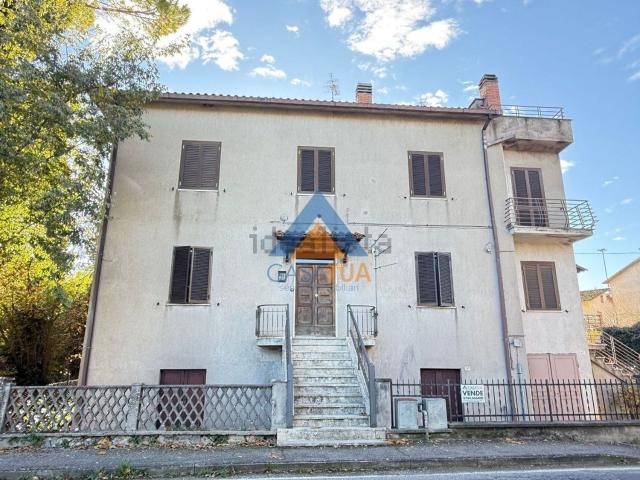 Casa in vendita a Penna In Teverina, Umbria