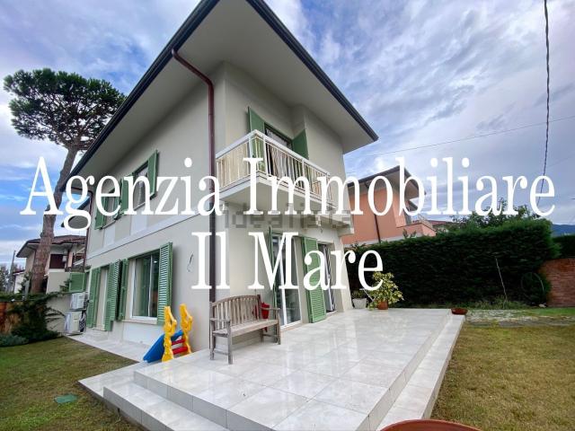 Casa in vendita a Marina di Pietrasanta, Pietrasanta