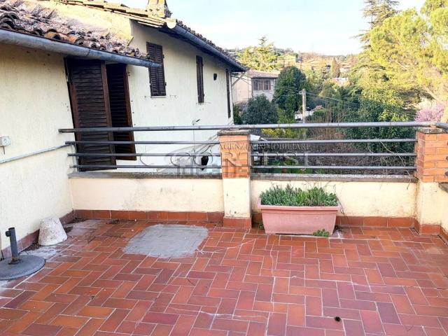 Casa in vendita a Ponte San Giovanni, Cenerente