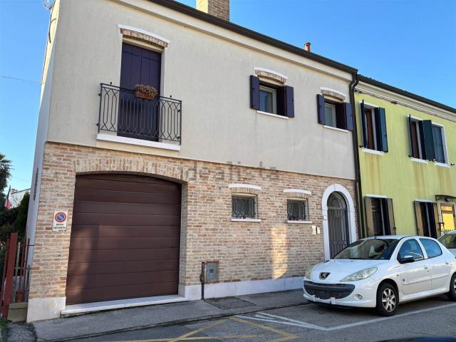 Casa in vendita a Borgo Dolomiti, Adria