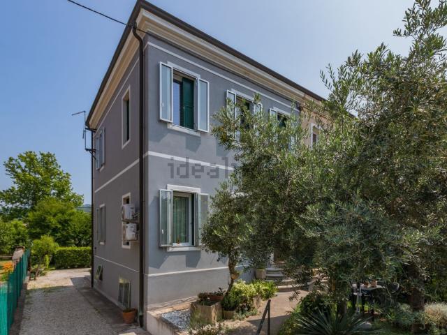 Casa in vendita a Este, Veneto