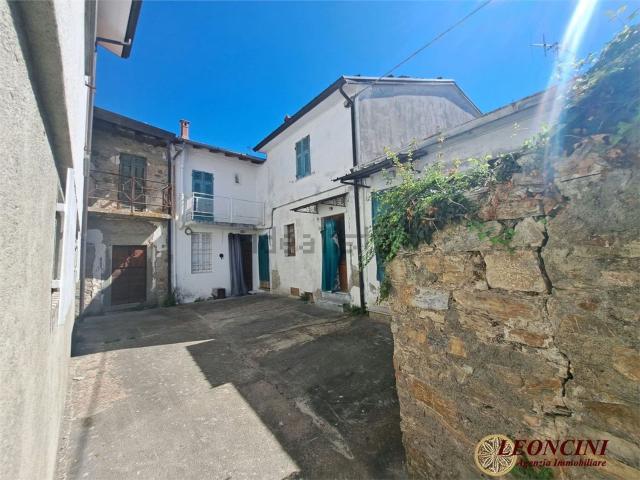 Casa in vendita a Ponticello, Filattiera