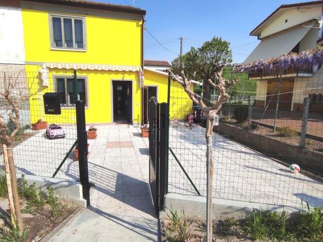 Casa in vendita a Unione Terre e Fiumi, Guarda Ferrarese