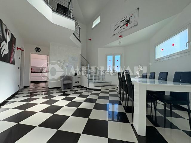 Casa in vendita a Aviano, Friuli-Venezia Giulia