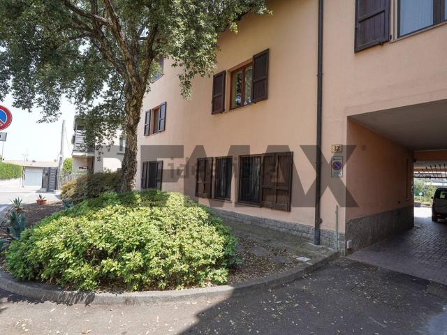 Casa in vendita a Bottanuco, Bergamo