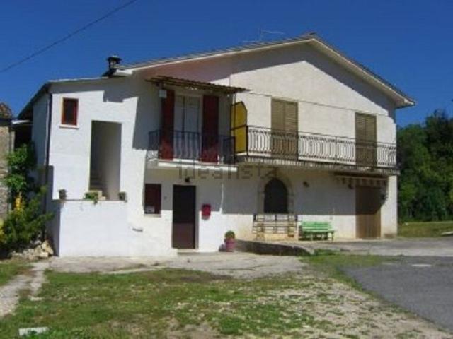 Casa in vendita a Arce, Lazio