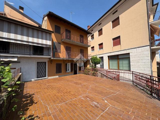 Casa in vendita a Predore, Lombardia