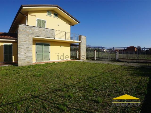 Casa in vendita a La Prada, Carrara