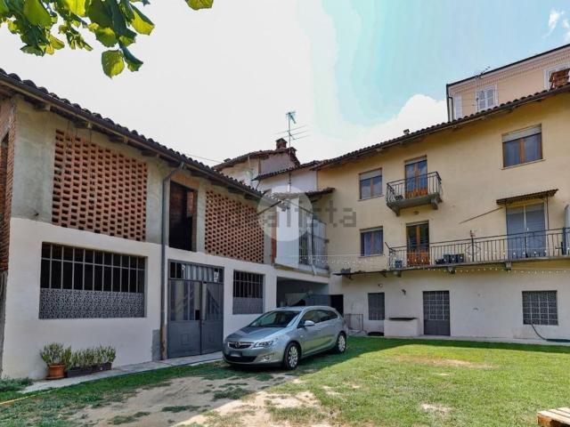 Casa in vendita a Castello, Rocca d'Arazzo