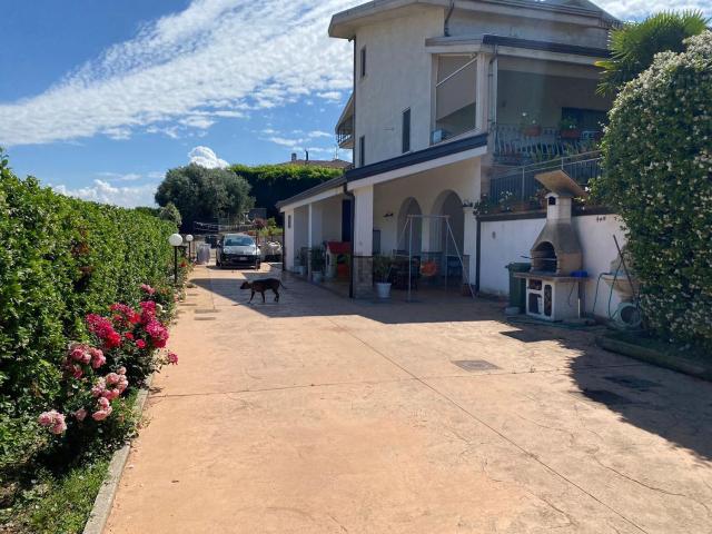 Casa in vendita a Albanella, Campania
