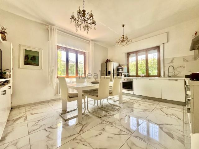 Casa in vendita a Cascine di Buti, Buti