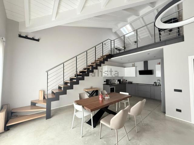 Casa in vendita a Cantù, Lombardia