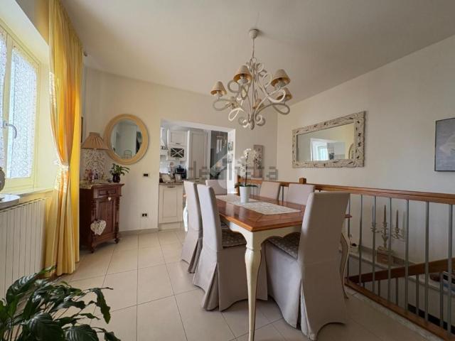 Casa in vendita a Marina Di Massa, Toscana