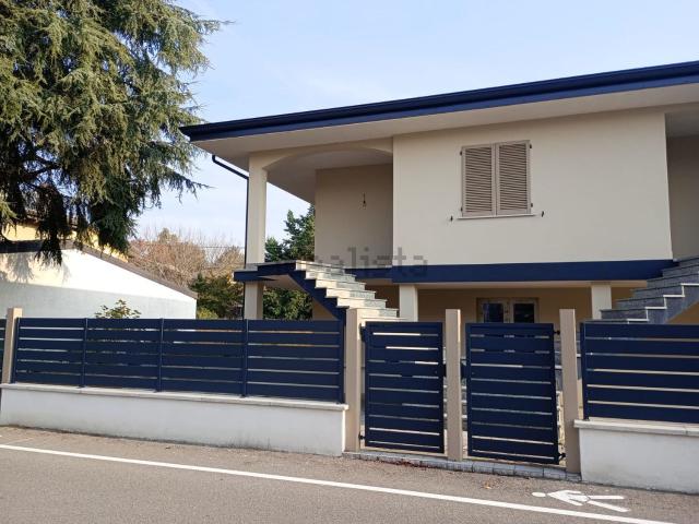 Casa in vendita a Castel San Giovanni, Reggio Emilia