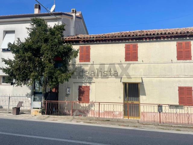 Casa in vendita a Marche, Ancona