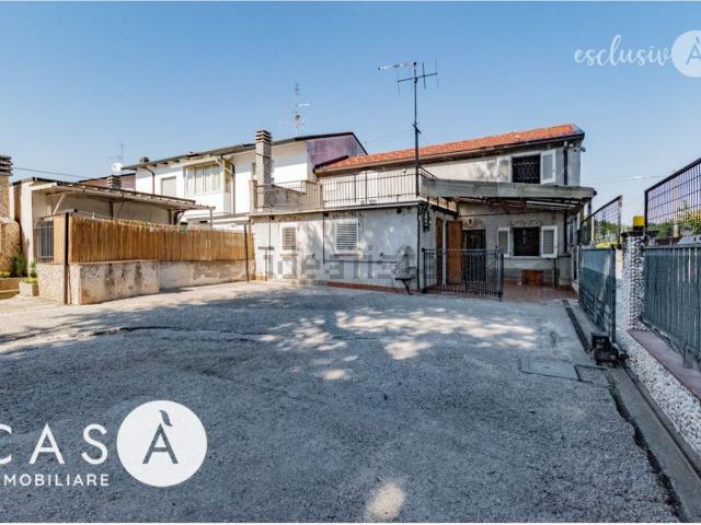 Casa in vendita a Aie, Cesena