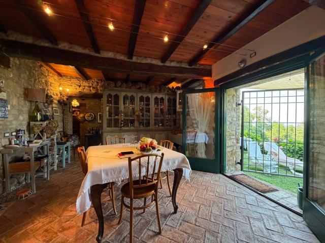 Casa in vendita a Unione di comuni Terre di Castelli, Zocca