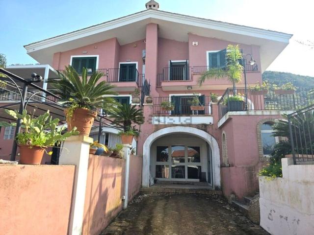 Casa in vendita a Calabria, Vibo Valentia