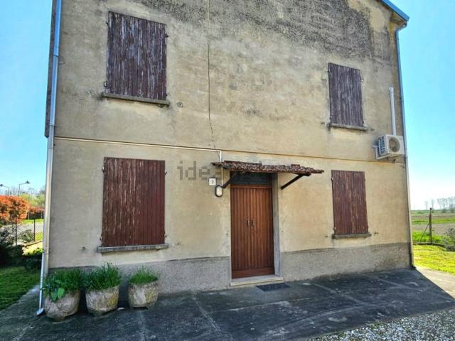 Casa in vendita a Bassa Reggiana, Re