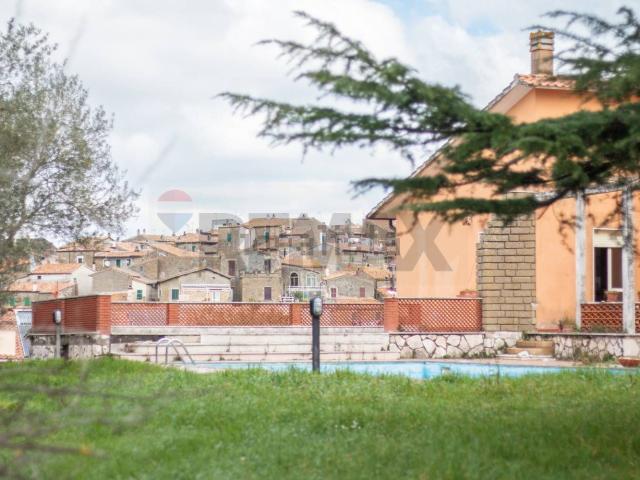 Casa in vendita a Farnese, Lazio