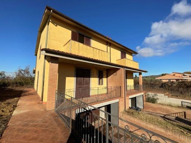 Casa in vendita a Montegabbione, Umbria