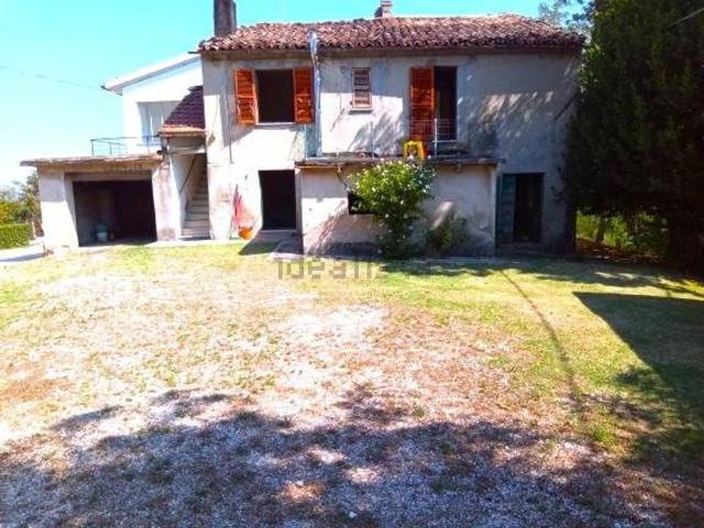 Casa in vendita a Mazzaferro, Marche