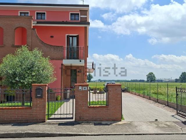 Casa in vendita a Canaro, Veneto