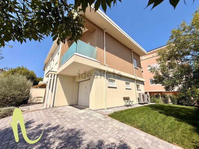Casa in vendita a Cesenatico, Reggio Emilia